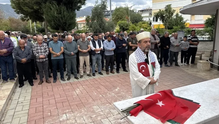 Alanya’da Filistinliler İçin Gıyabi Cenaze Namazı